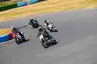 Vintage-motorcycle-club;eventdigitalimages;mallory-park;mallory-park-trackday-photographs;no-limits-trackdays;peter-wileman-photography;trackday-digital-images;trackday-photos;vmcc-festival-1000-bikes-photographs